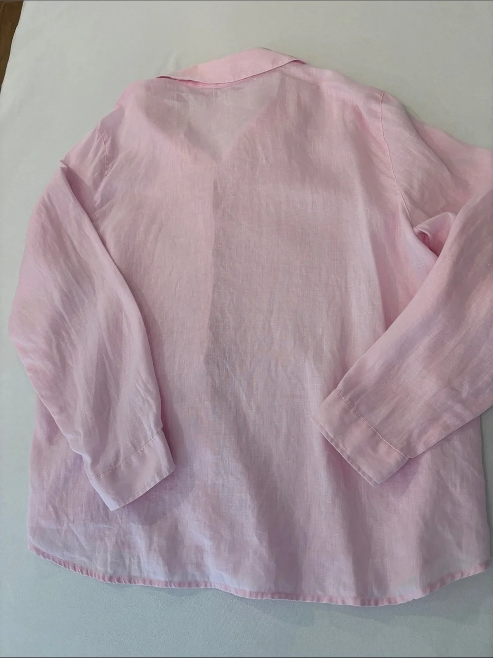 Women’s Pink Linen Button-Down Long Sleeve Shirt by Kim Rogers. Size XL